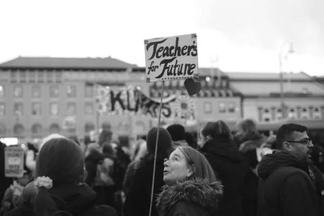 Photo Teaching Holocaust human rights sensitivity